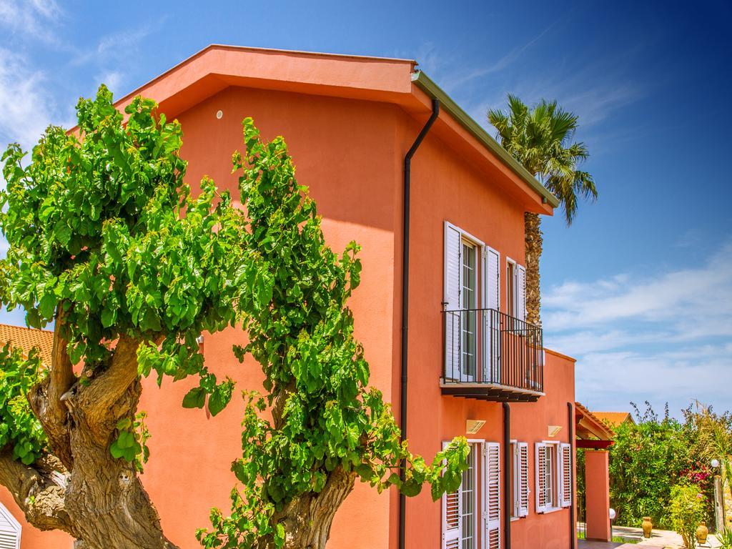 Gelso Bianco Apartments Campofelice Di Roccella Ngoại thất bức ảnh