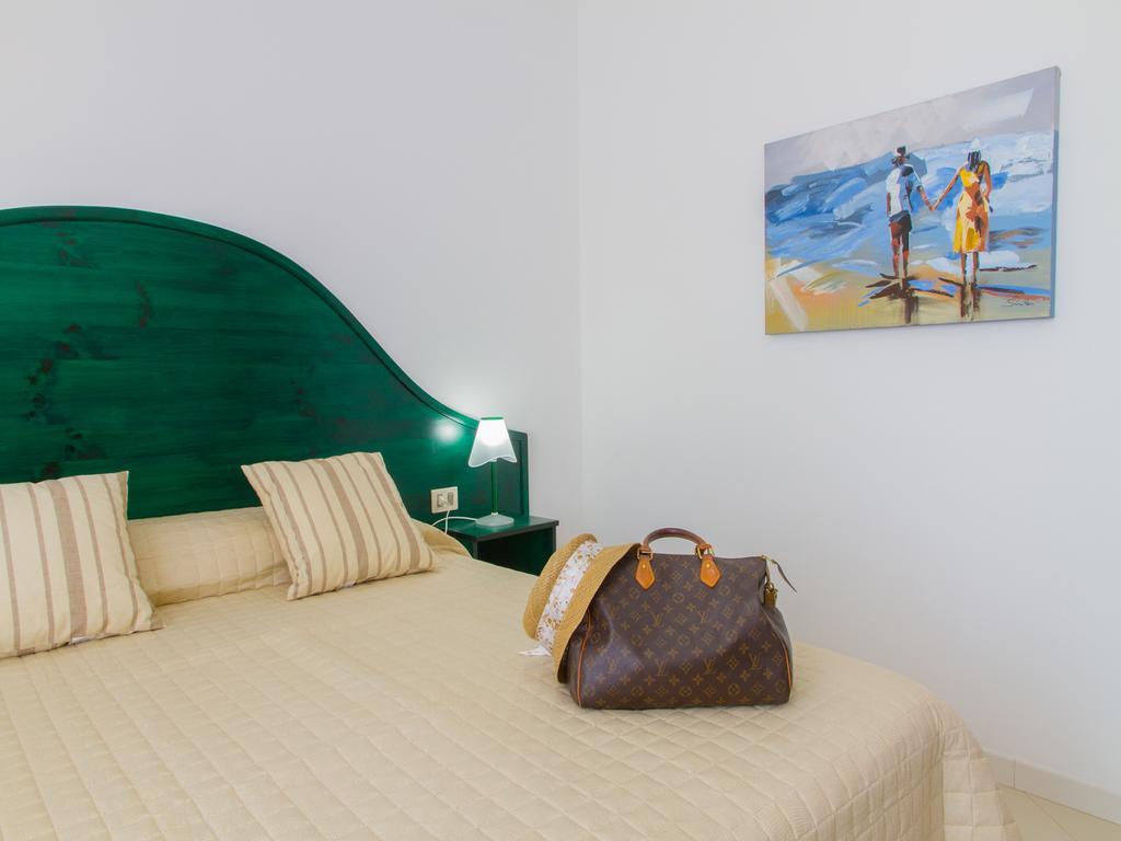 Gelso Bianco Apartments Campofelice Di Roccella Ngoại thất bức ảnh