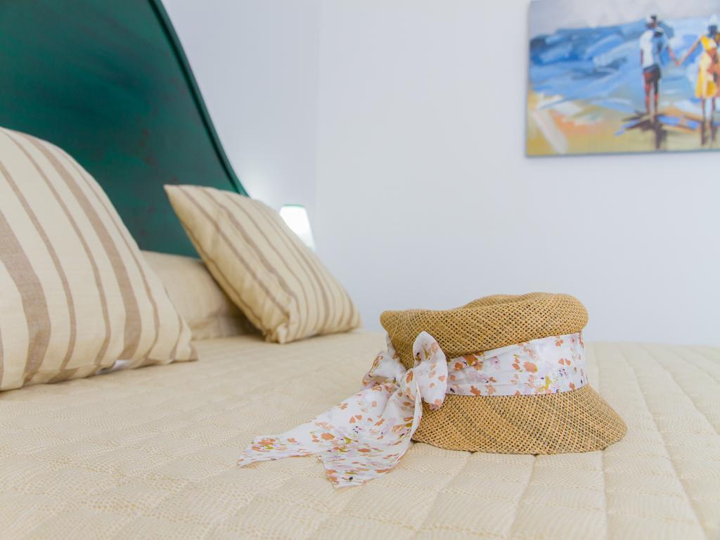 Gelso Bianco Apartments Campofelice Di Roccella Ngoại thất bức ảnh