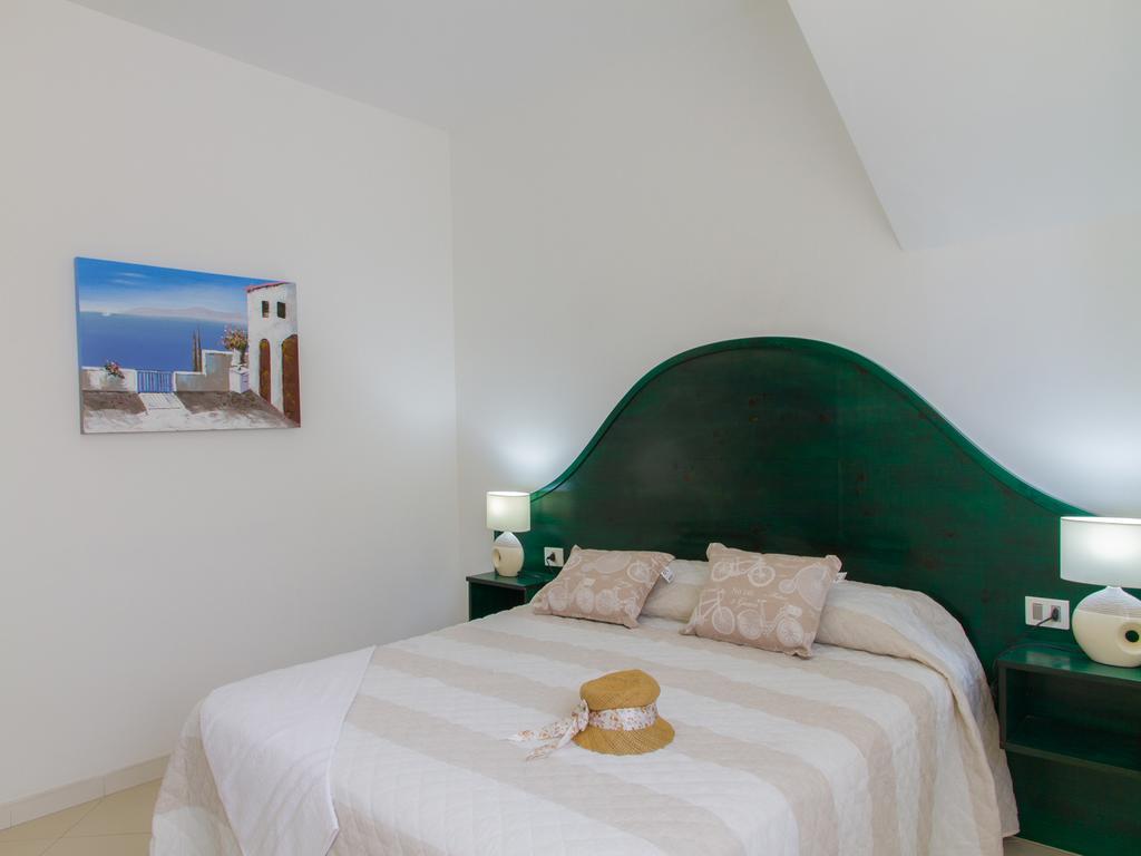 Gelso Bianco Apartments Campofelice Di Roccella Ngoại thất bức ảnh