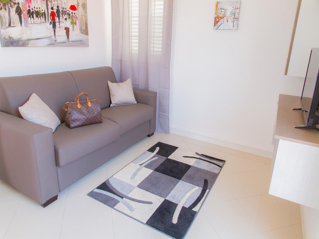 Gelso Bianco Apartments Campofelice Di Roccella Ngoại thất bức ảnh